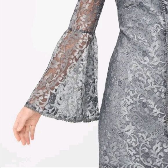 WHBM Metallic Lace Bell-Sleeve Shift Dress Women’s size 0 - Picture 3 of 14